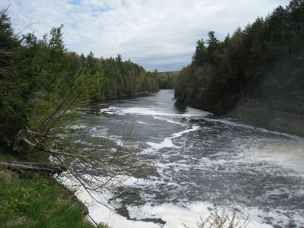Mackinaw Island Area May 2008 1195.jpg - May 24 2008 a trip to Mackinac City for a 5 M race and a visit to Mackinac Island. A day to the UP, Paradise, Whitefish Point and Tahquamen Falls. This was followed by trips to Petoskey and Charlevoix.